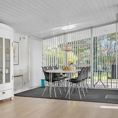 別荘 Three-bedroom In