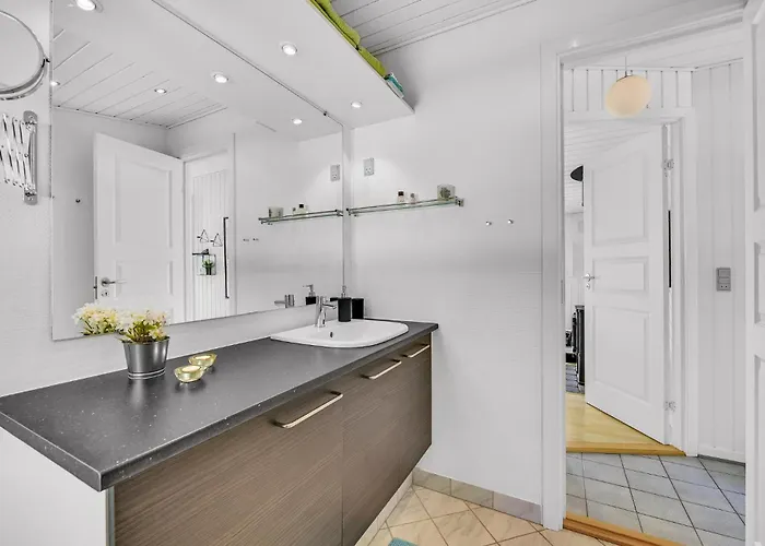 Three-bedroom In Hemmet