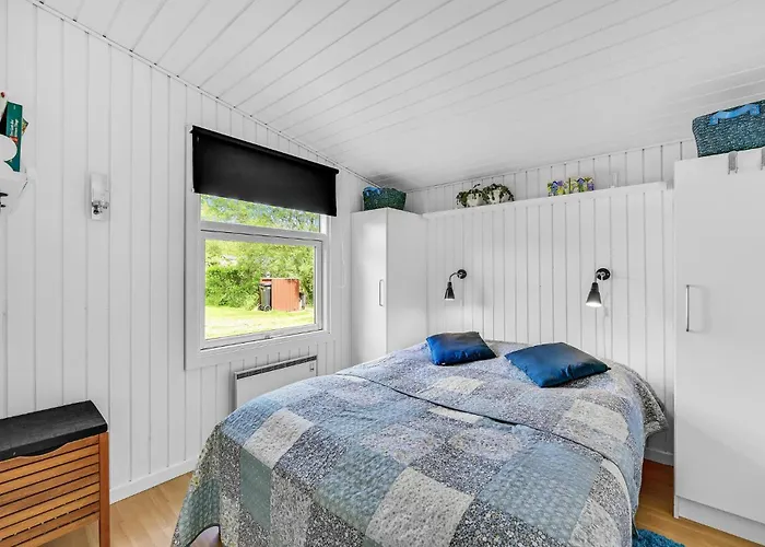 Three-bedroom In * Hemmet