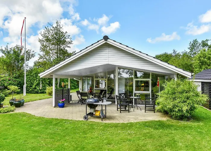 Casa de Férias Three-bedroom In Hemmet
